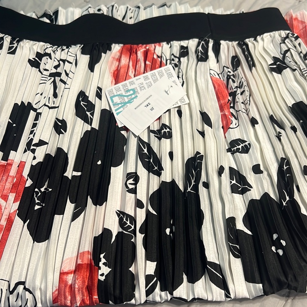 Lularoe Jill pleated skirt